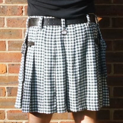 Green brown black white dog tooth check kilt